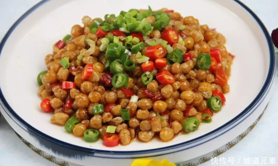 素燕窝|56岁日本主妇给丈夫做神级便当,连李小龙都不放过,网友:太创意