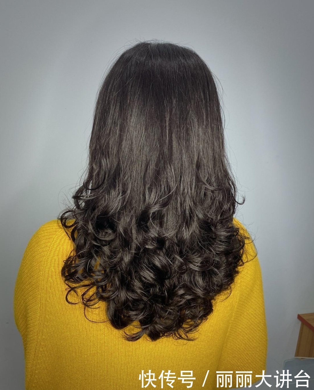 烫发|秋冬发型别乱剪,新时尚发型19款送给大家,洋气时尚好打理