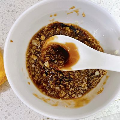 搅拌均匀|蒜蓉蒸排骨
