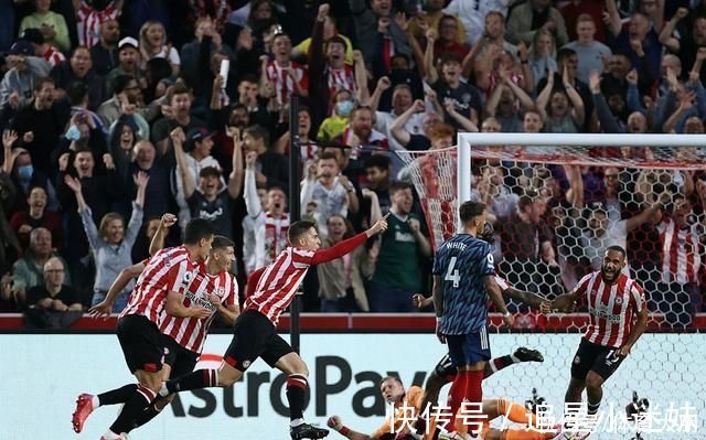 英超|等了74年的勝利，英超升班馬開門紅，老球迷落淚，觀眾高聲齊唱