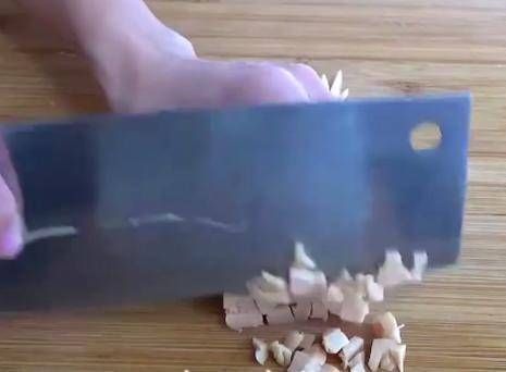 鸡蛋的新做法,饭店一盘卖36,在家做成本不到5元,可以当月子餐