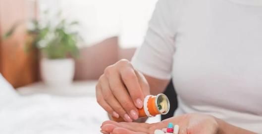  血液|当我们的身体出现哪些症状，就说明血液太过粘稠了呢？