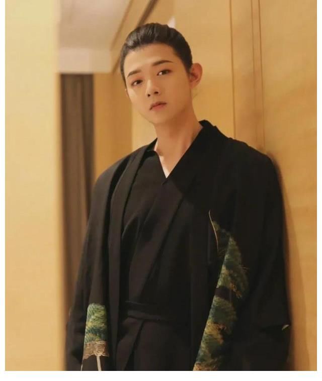 王萌|中网工委点名霍尊，连丢两个综艺节目，霍尊下场会跟罗志祥一样吗