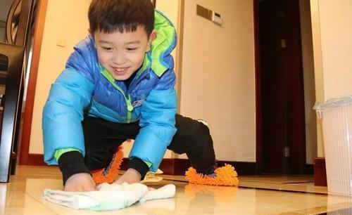 妈妈|妈妈每天给孩子5元零花钱,2个月后存钱罐竟有5万元,令宝妈不解