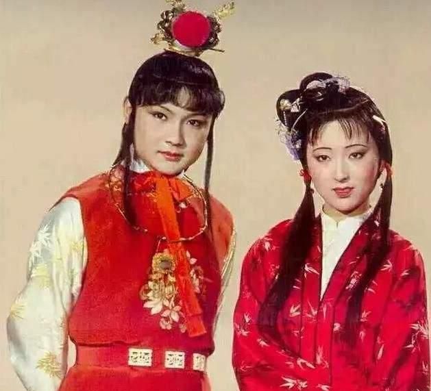  西江月|红楼两首《西江月》，对贾宝玉是褒扬还是贬斥