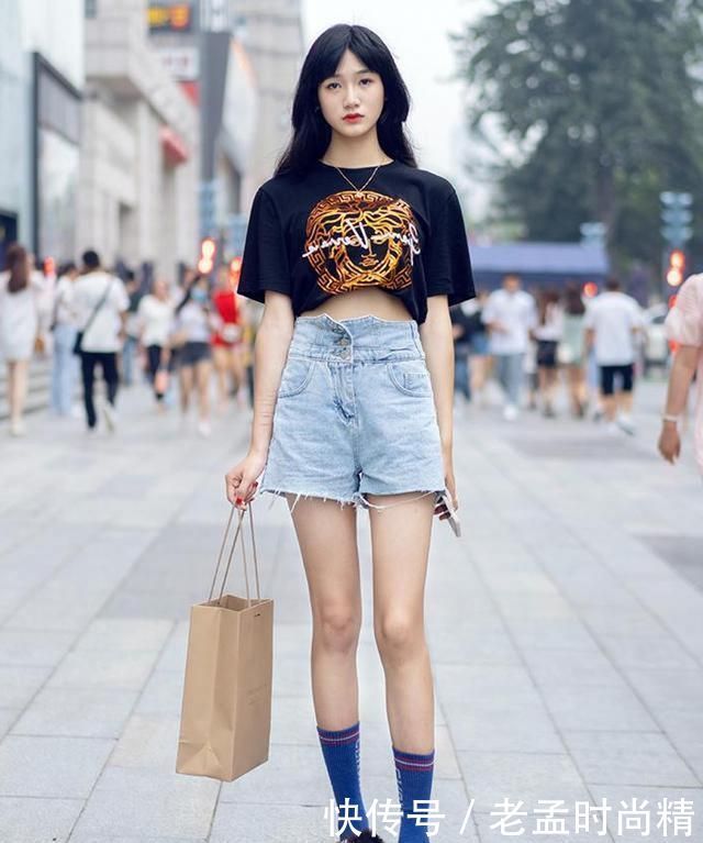 衬托|黑白套装阔腿裤,清新自然,完美衬托女性美