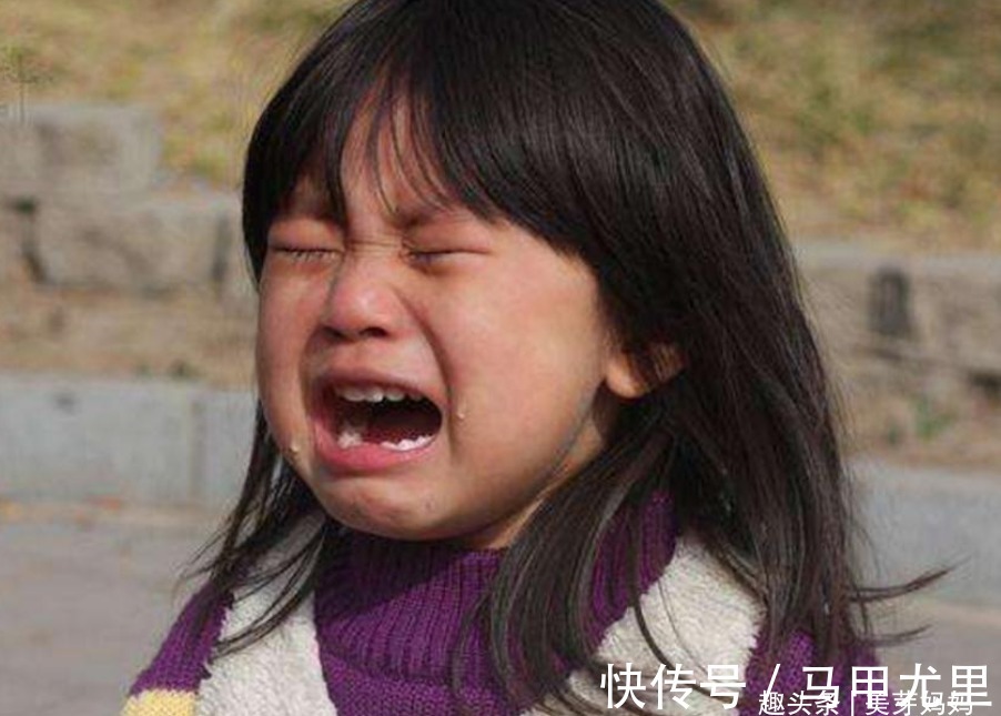 一番话|12岁男孩参加妈妈二婚典礼,一番话感动全场,妈妈哭成泪人