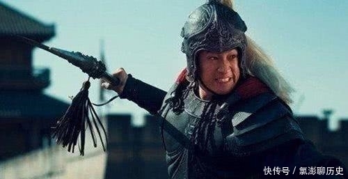 吕布|父亲被张飞杀死，母亲被曹操纳妾，他苦熬到成年，名震三国