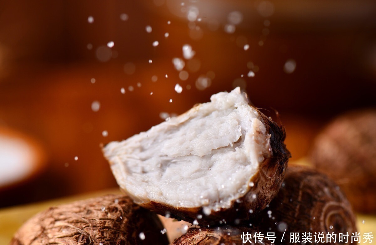 小孔|怎样才能挑到又粉又糯的芋头菜贩子教我5招，个个粉糯，很实用