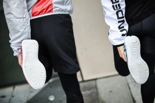 UA Flow｜没有外底？没有问题！