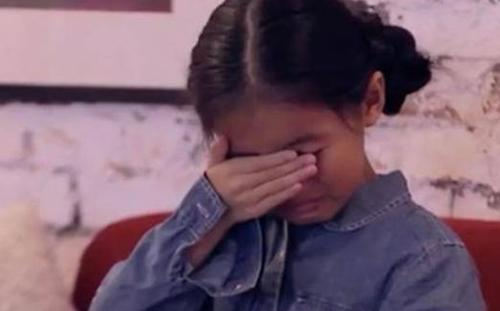 “妈妈我没考好”,2位家长的不同回答,对孩子影响区别大