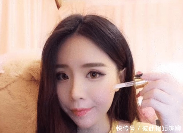 白嫩|继“百雀羚”后!又一国货精华走红,美白保湿还嫩肤,遇到别错过