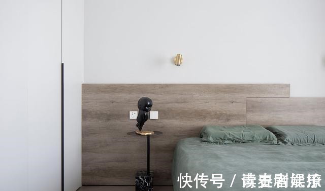 中式|走进她家,才知大平顶配大白墙有多清爽,一人独居过得轻松又舒适!