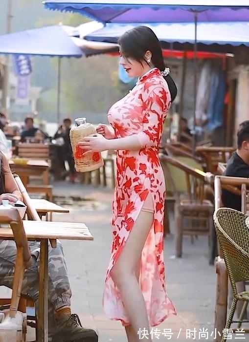 街拍 优雅旗袍,与丝袜、高跟鞋更配哦