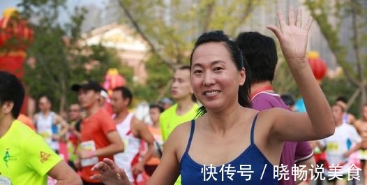 李辉阳|奥运冠军王军霞，3段婚姻3个孩子3个爹，如今48岁气色依然红润