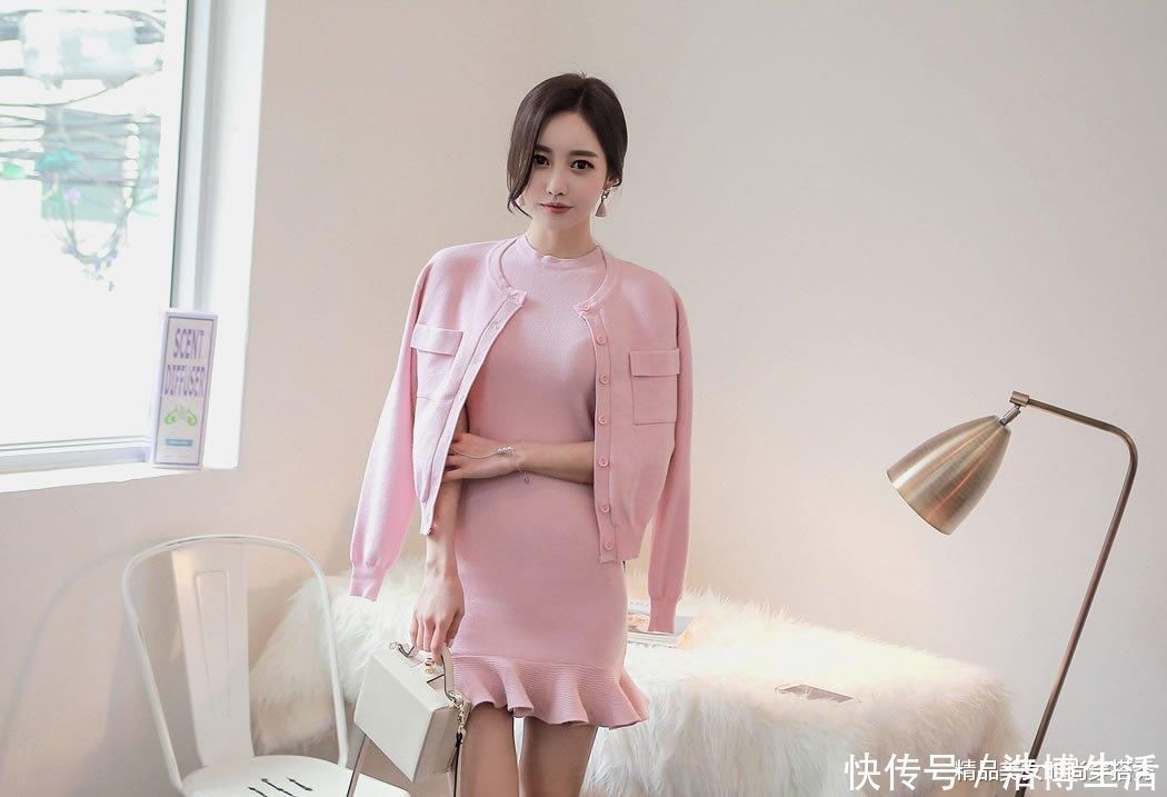 神女们|美女孙允珠:粉底透色细针织职场轻熟套装,绽放女性的魅力