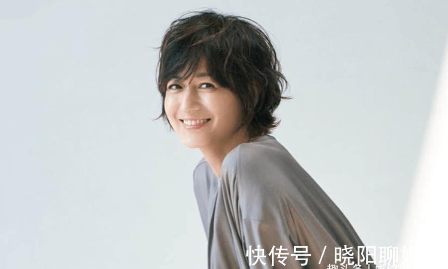 小卷 45岁的女人,直发和卷发哪种更显年轻?这六款发型时尚减龄又高级