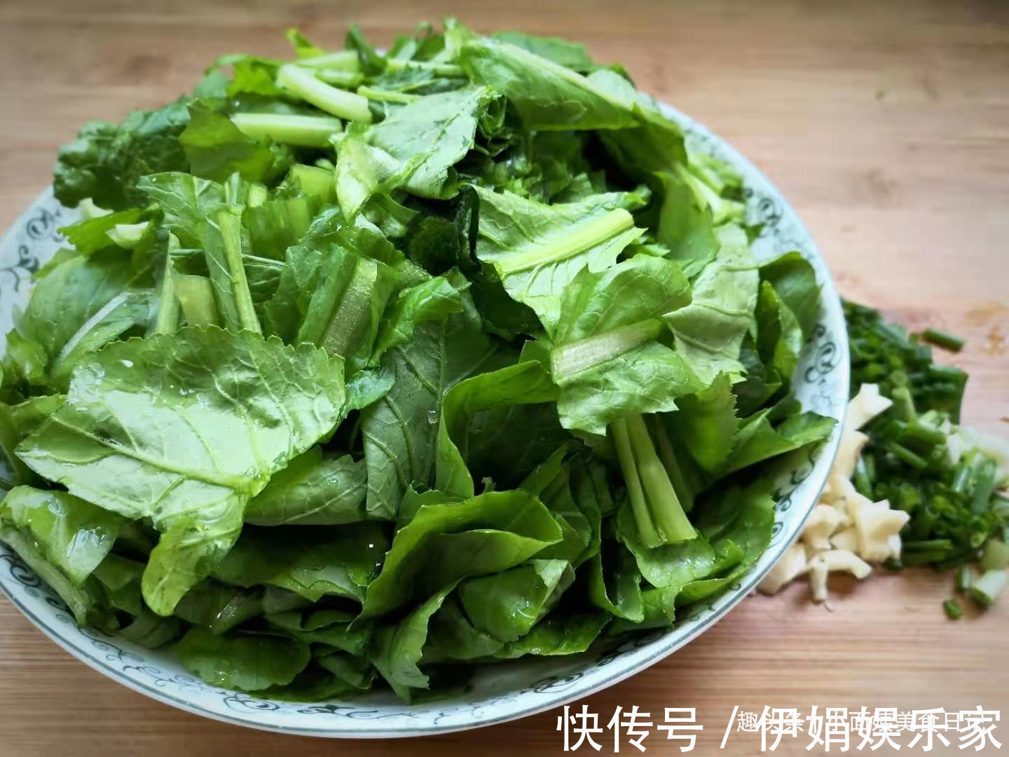 芥菜|这菜是唯一含维生素D的蔬菜,虽然贵但营养极高,老人小孩都爱吃