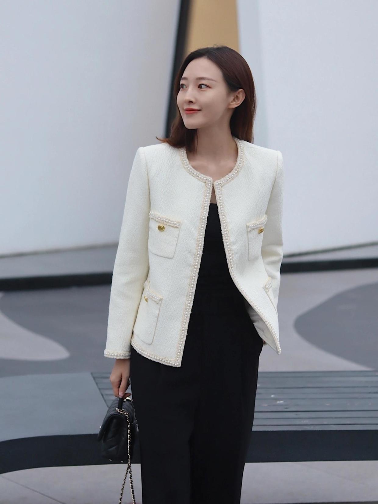 外套|30+的女性最适合短款外套,时髦精示范,学会这几个搭配方法就够