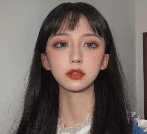 qq空间|男生眼中“超单纯”的女孩,都有这3特点,难怪桃花运会这么强