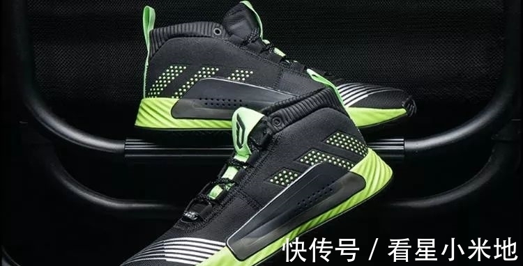 tpu 长江后浪推前浪,把旧鞋拍在沙滩上