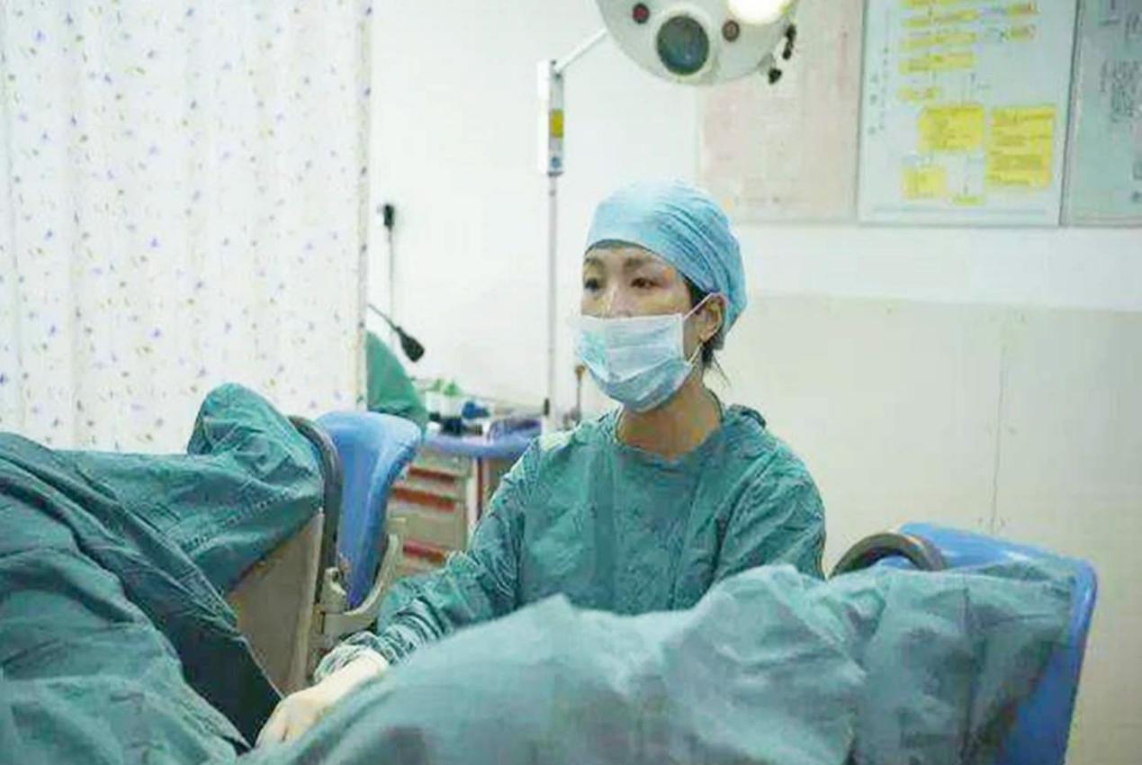 剖腹产|“不要用产钳,再让我试试”产妇的一句恳求,为孩子绕开产钳之痛