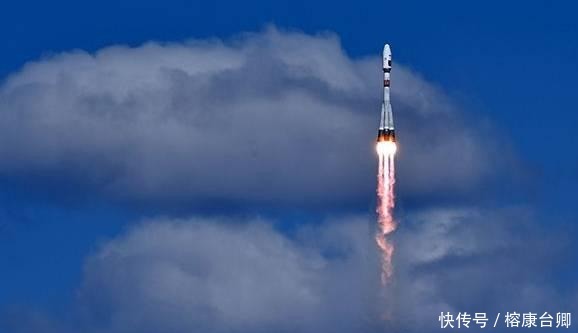 宇宙中非常近的一光年是什么概念 你一回首, 便是万年!