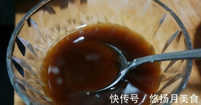 一道简单易做的虎皮尖椒,深受大伙的喜爱,你了解吗!