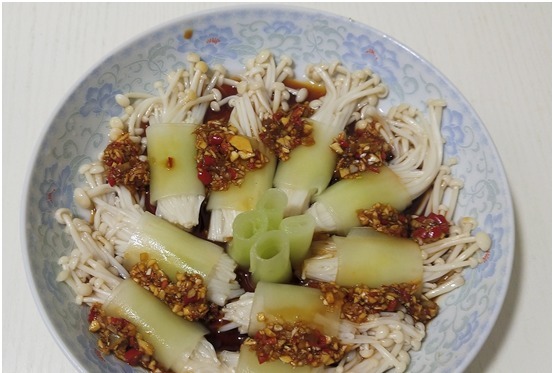 菜全家人都爱吃,清爽开胃,3块钱做一大盘,越吃腰围越细