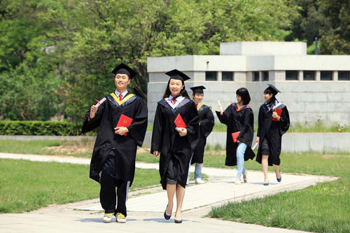 武大与华科正在大学前十名中心化，中部最好大学的争议焦点不断