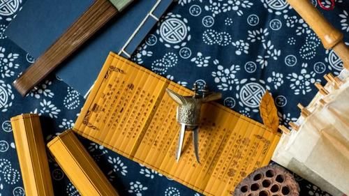  从这首“诗”走出了王国维、巴金、梁思成、林徽因，还有一杯酒｜品读