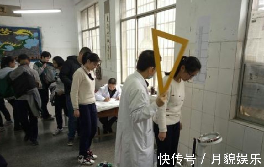 身高表|“1到18岁身高表”出炉,初中生这个数才正常,你家孩子多高?