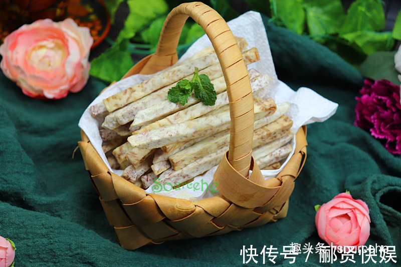 好吃|芋头新做法,不炒不煮锅炸得香喷喷,外酥里软,好吃得停不下来