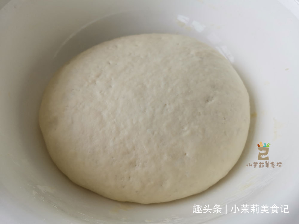 发面时，牢记别直接和面，面点师教我1招，10分钟发满盆，实用！