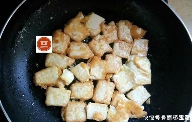 豆腐片|豆腐别总炒着吃,教你一个简单又好吃的做法,第一次做大家抢着吃