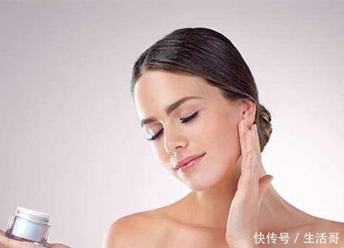 洁面乳|想要''0毛孔“摆脱草莓鼻,坚持这几点,让你也肤若凝脂!
