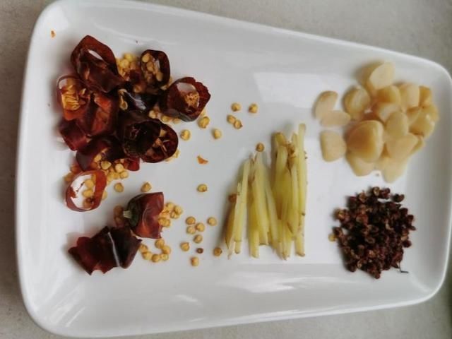 红椒|面馆生意火爆，全凭这5款免费小菜，清口又解腻，掌握方法你也行