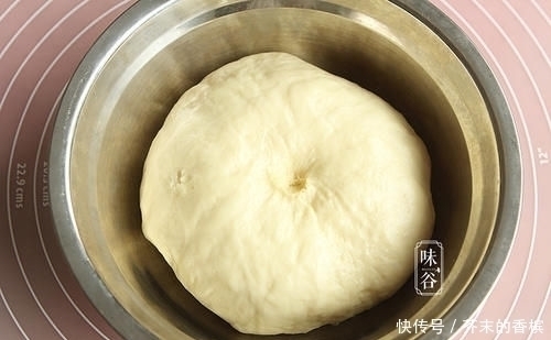 这早餐我家隔三差五就吃,不用烤箱,不用1滴水,比包子馒头好吃