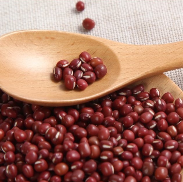 小米粥|立秋后,红豆和此物一起煮,头发黑了,睡眠好了,皮肤变得更细腻