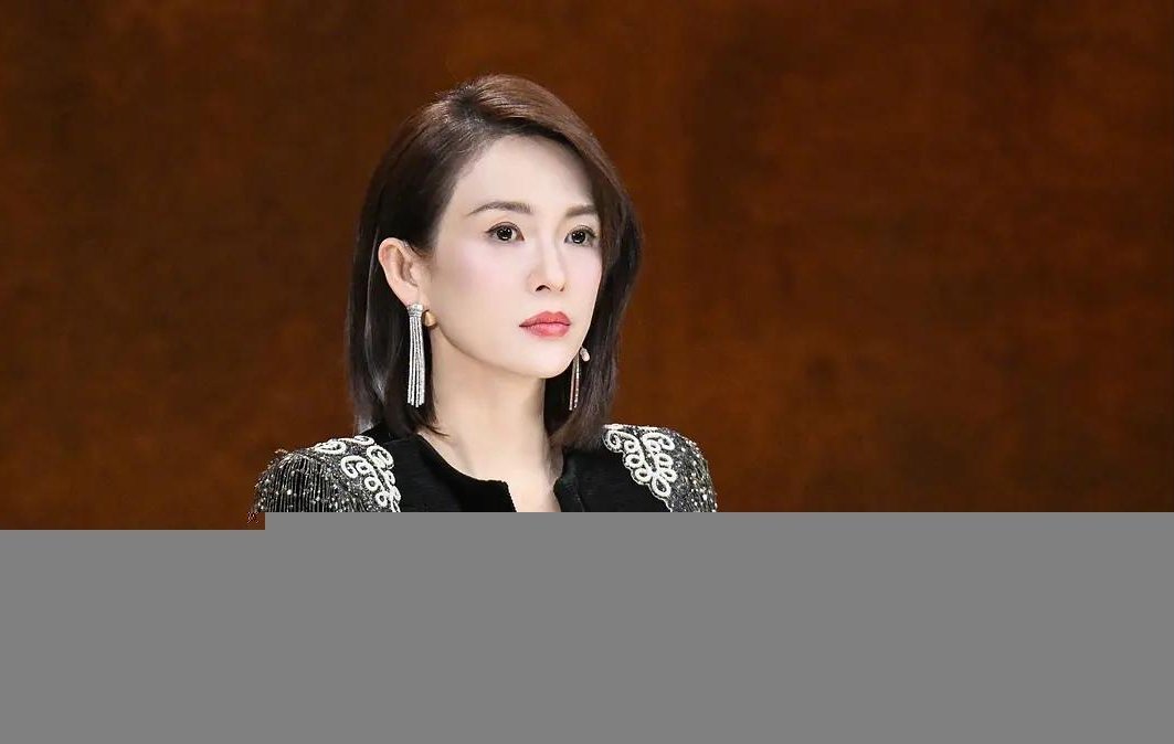 演员请就位|镀金变“照妖镜”?《我就是演员》犀利点评话题高,金莎不吃这套