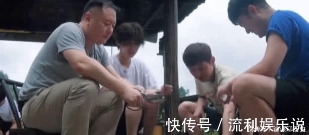 都說黃磊做飯好吃？鹿晗品嘗時(shí)的一個(gè)表情，暴露出了真相！