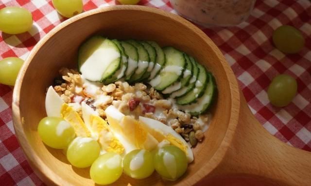 热水泡脚|脑供血不足,头痛头晕3个方法让你远离“死神”,早知、早受益