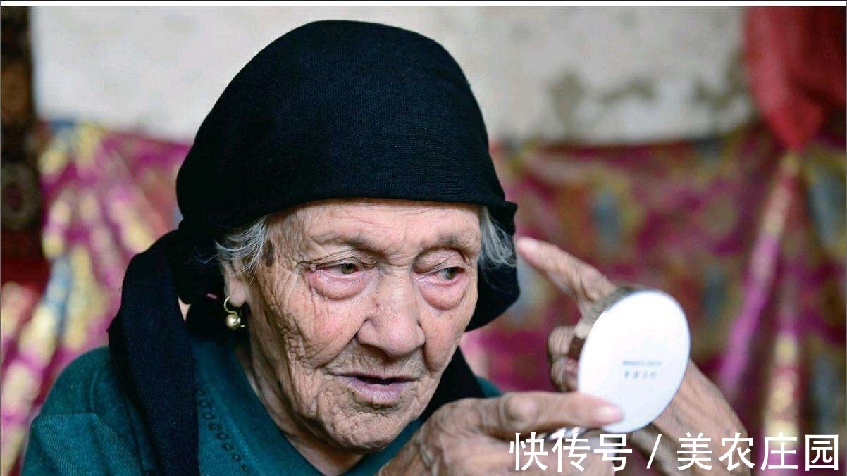 世纪|中国最长寿的老人,历经3个世纪,六世同堂,133岁还能吃10个肉包