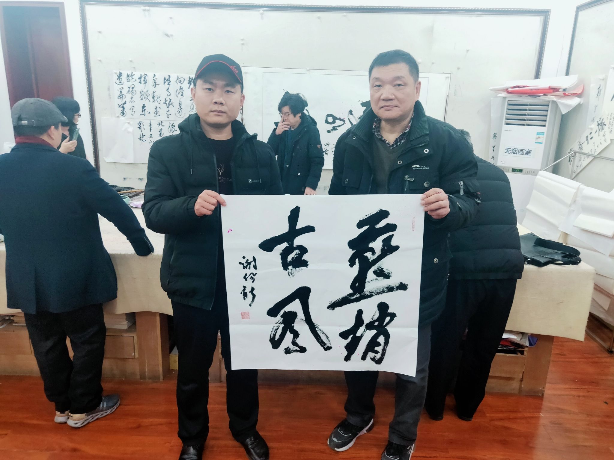 书画&“草色入帘青”南北书画名家邀请展在石隆重举办