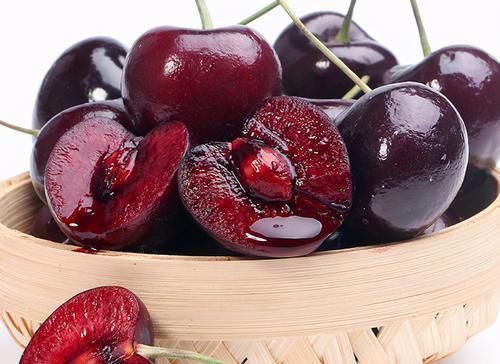 花青素|想长寿要会“吃”,常吃三种食物,清热降火、养血养肌、润肺化痰