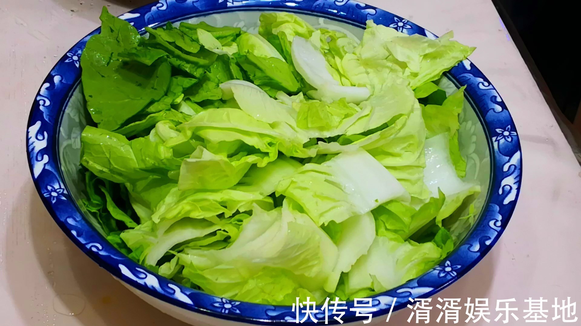 白菜炖粉条怎么做好吃原来有诀窍，教你饭馆的做法，太香啦！