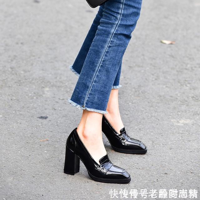 选择一双别致的高跟鞋，秀出你优美的步伐