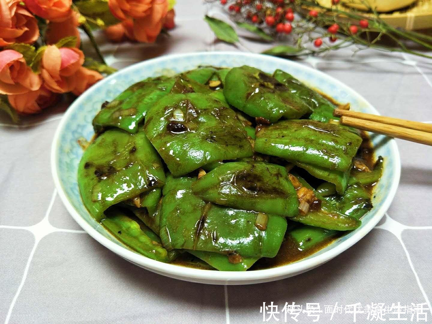 翻炒均匀|这菜是天然的减肥食材，多吃也不长肉，关键还能杀菌防感冒！