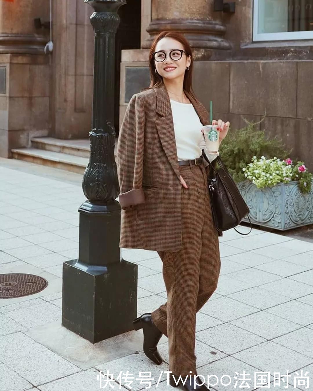 小个子女生的冬季穿搭术，才不止提高腰线这么老套