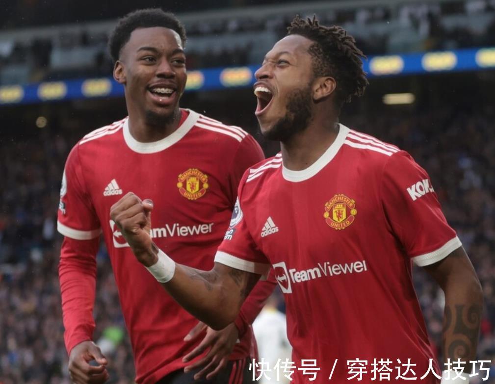 曼联|疯狂一战!4-2!朗尼克神换人,替补神兵拯救曼联,C罗彻底哑火
